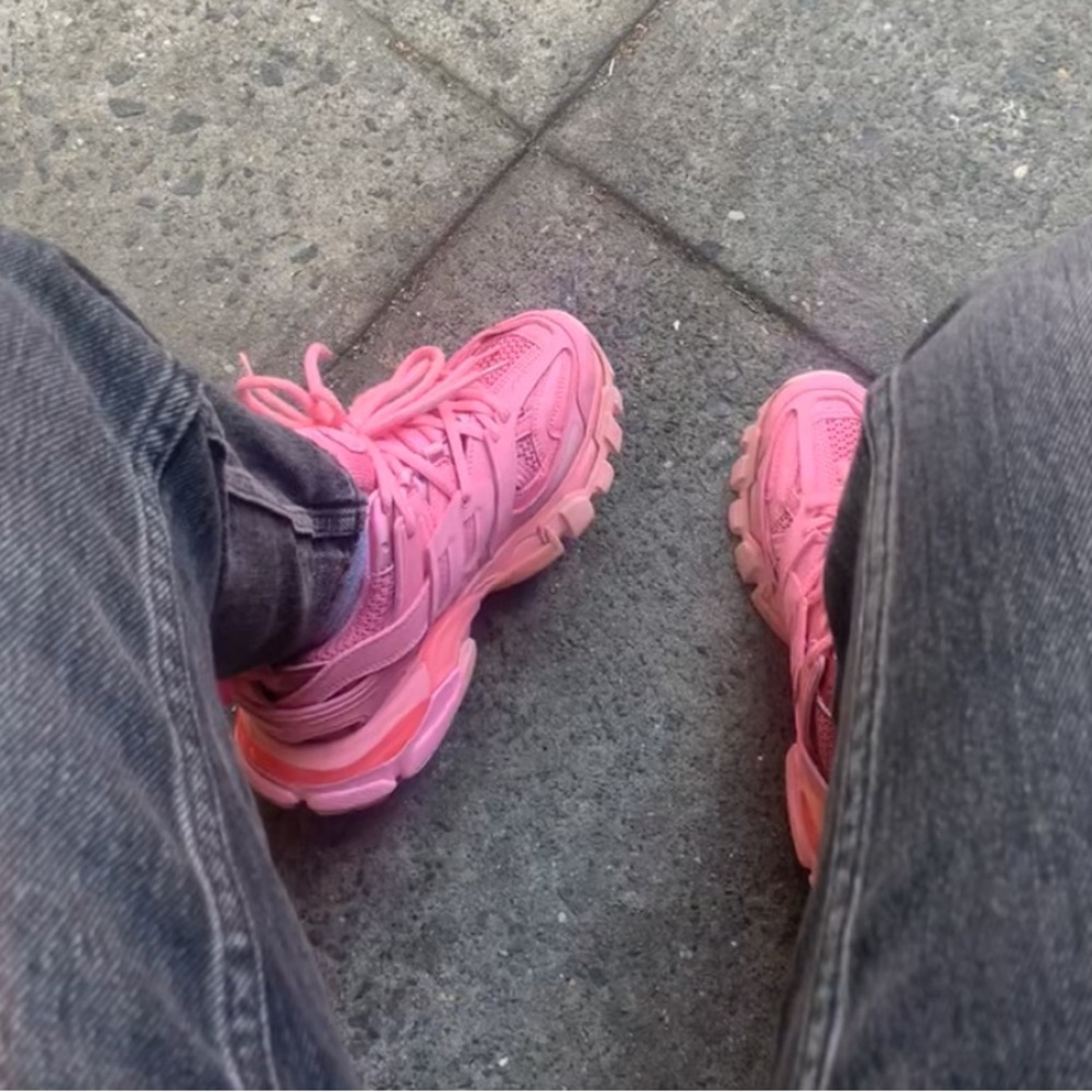 got tired of them sitting in my closet I barely used them.